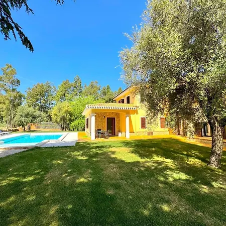 Appartement With Pool
