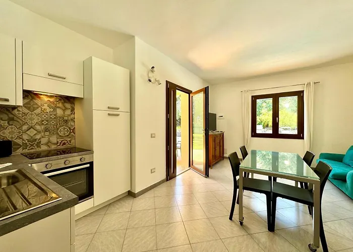 With Pool Apartamento