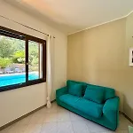 With Pool Appartement